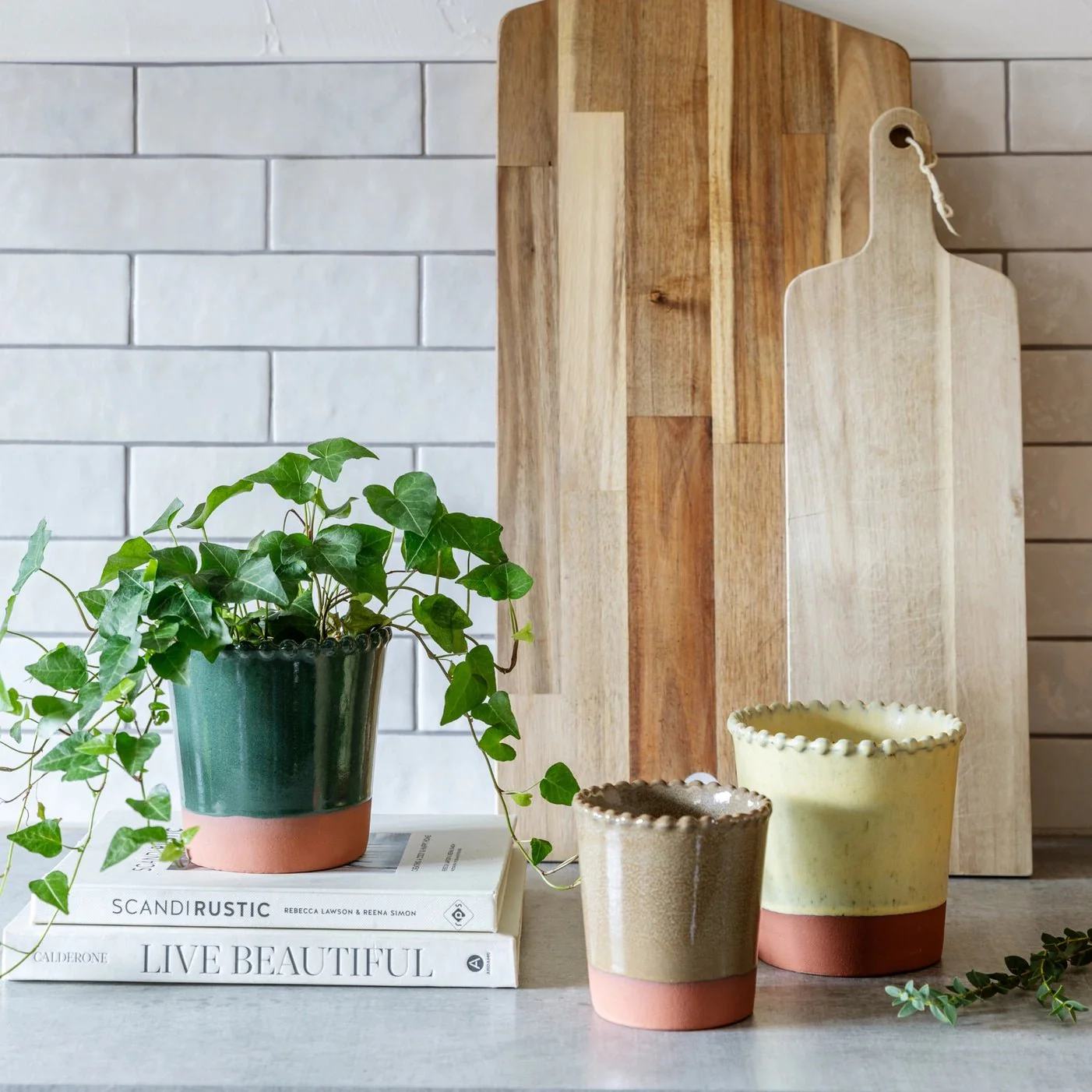Adeline Beaded Edge Planter – Forest Green