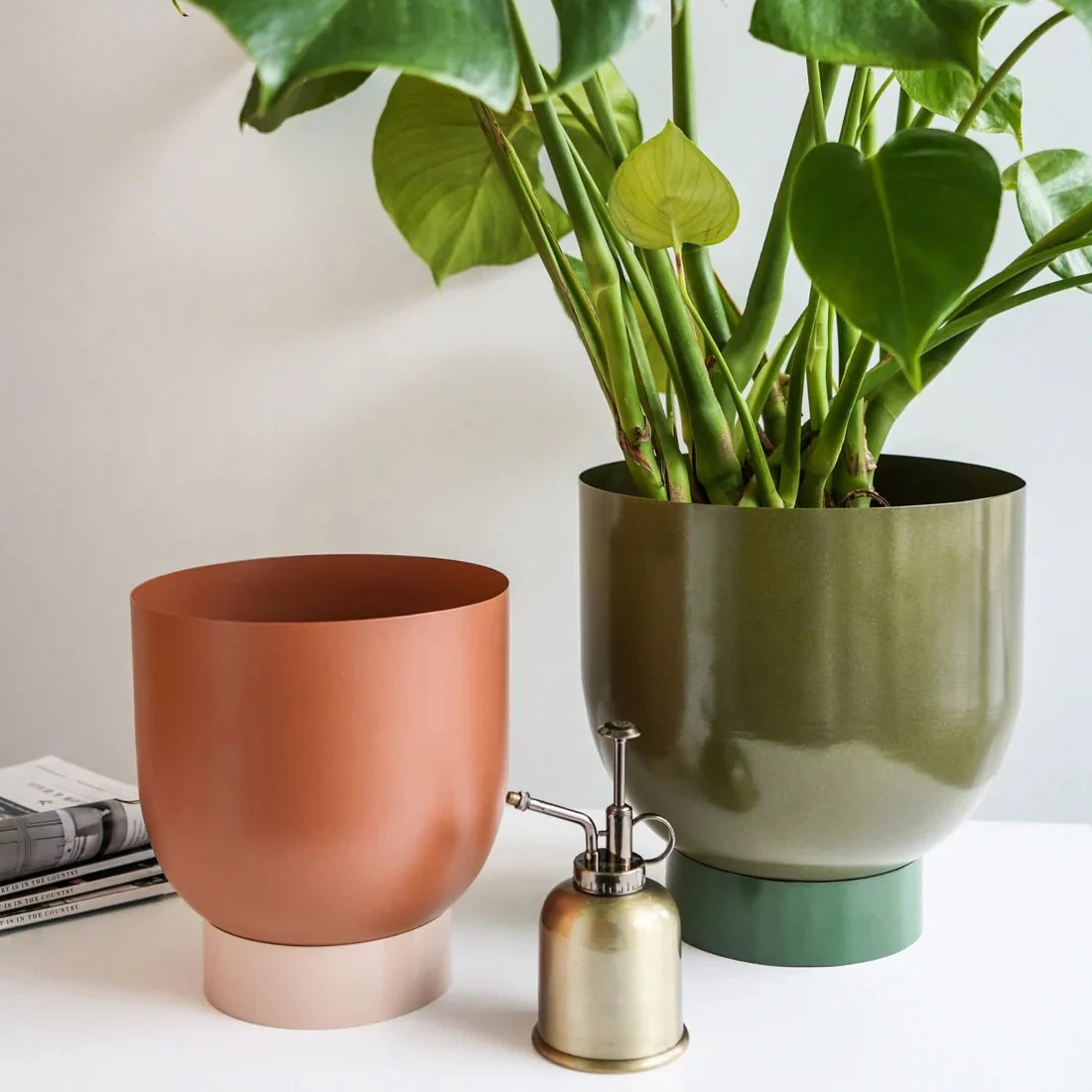 Austin Dual Colour Metal Planters - Image 2