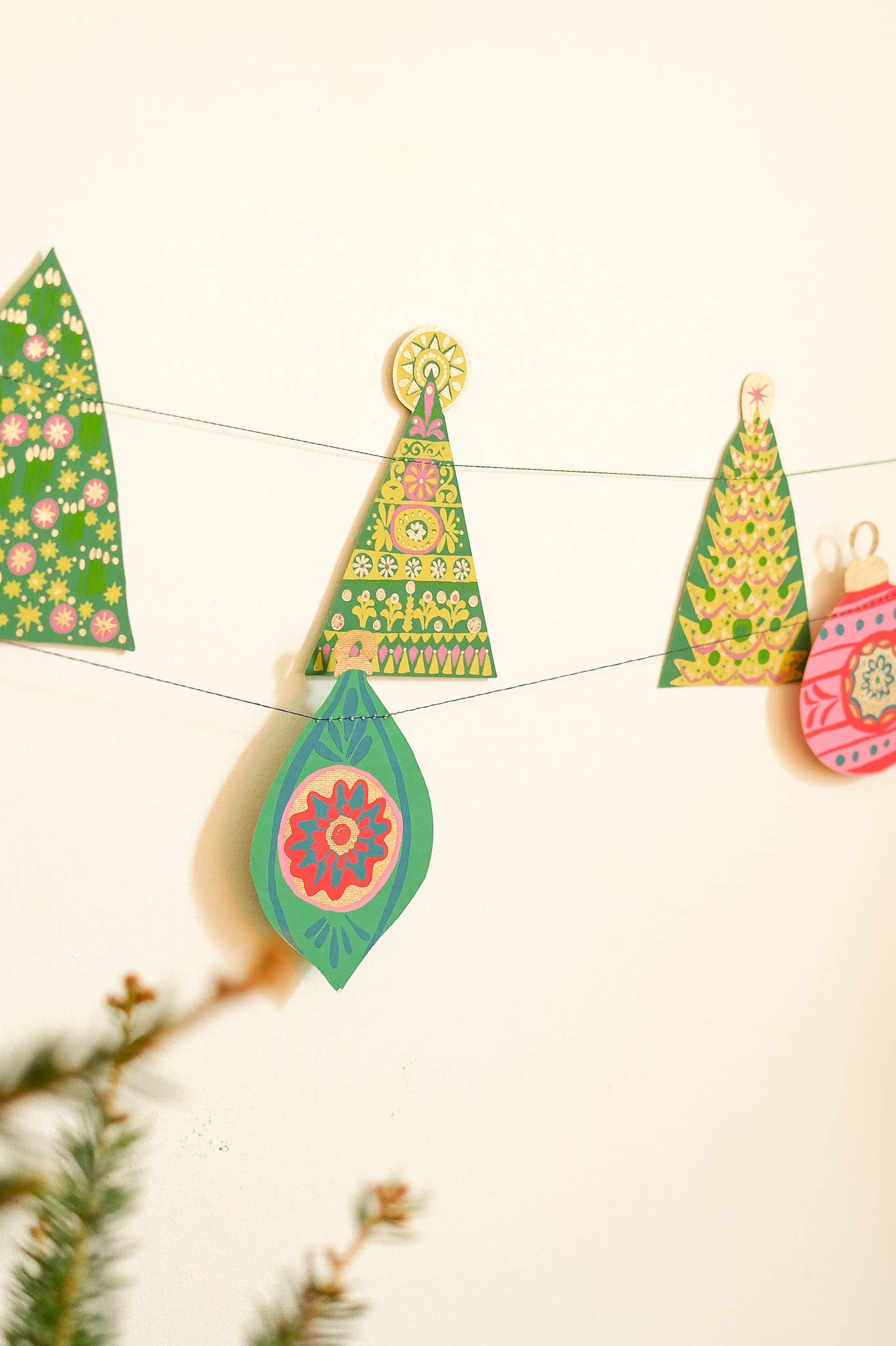 Baubles Sewn Garland - Image 15