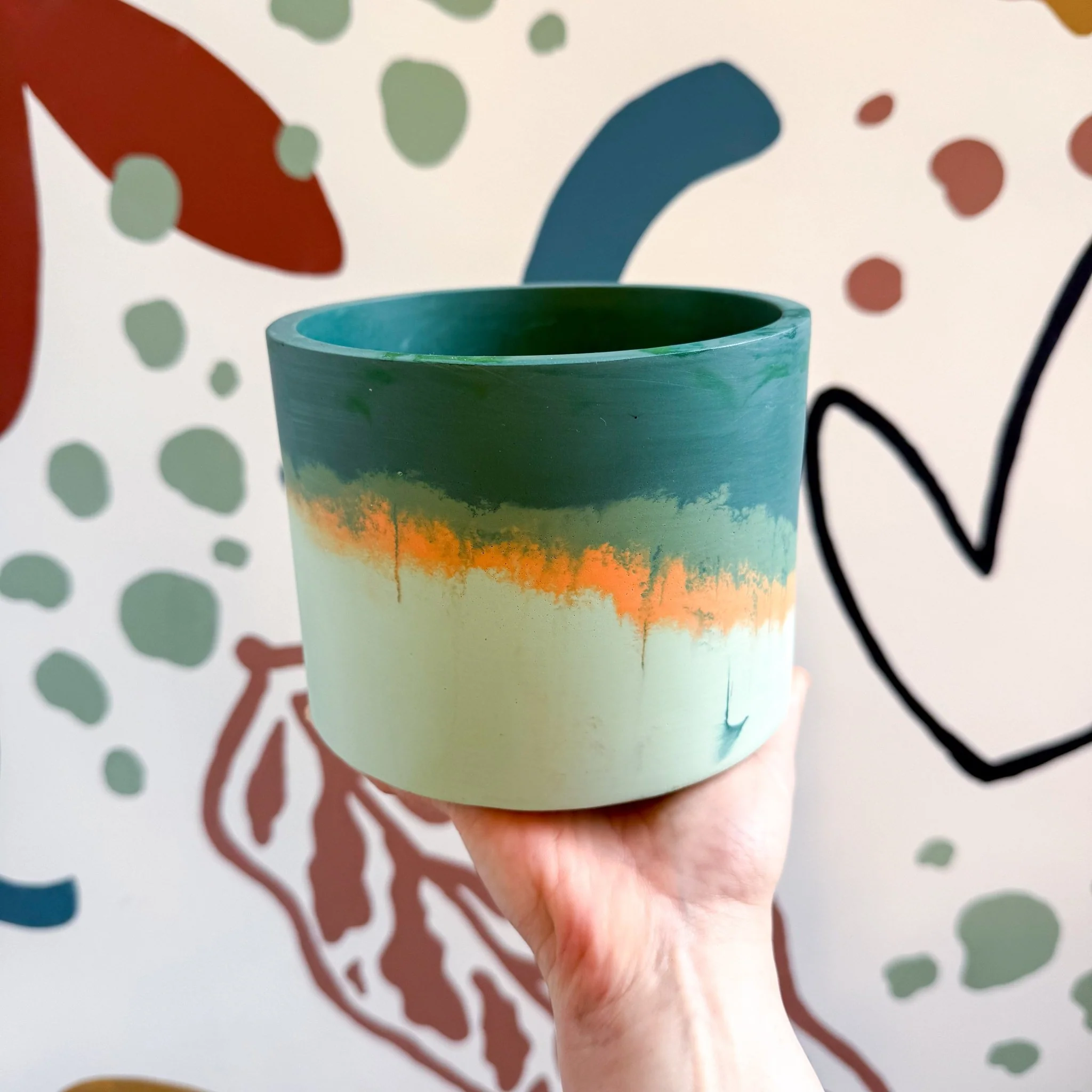 Amazon Green Jesmonite Pot [Beneath the Canopy RHS Collab] - Image 2