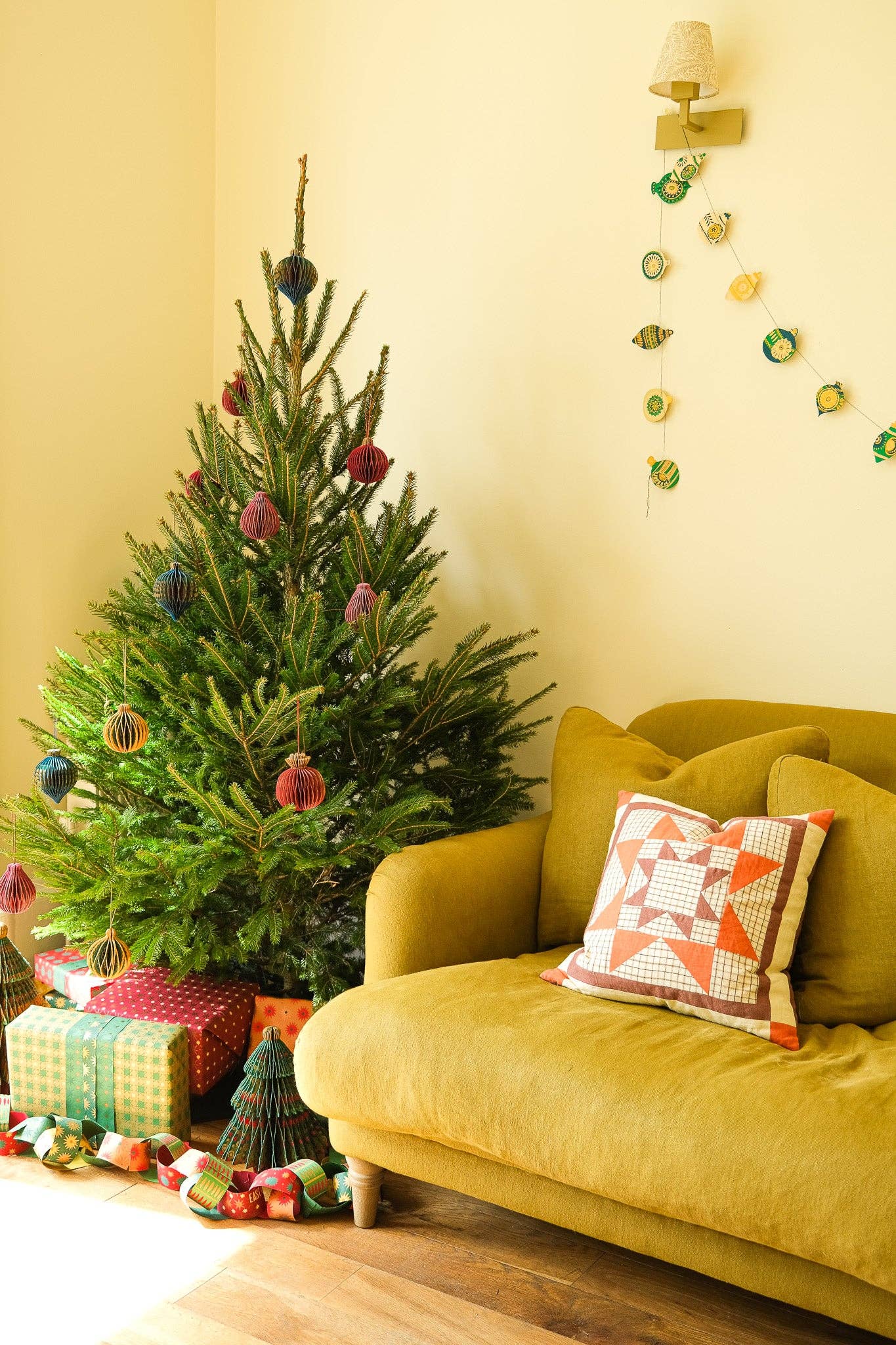 Christmas Ornaments Sewn Garland - Image 11