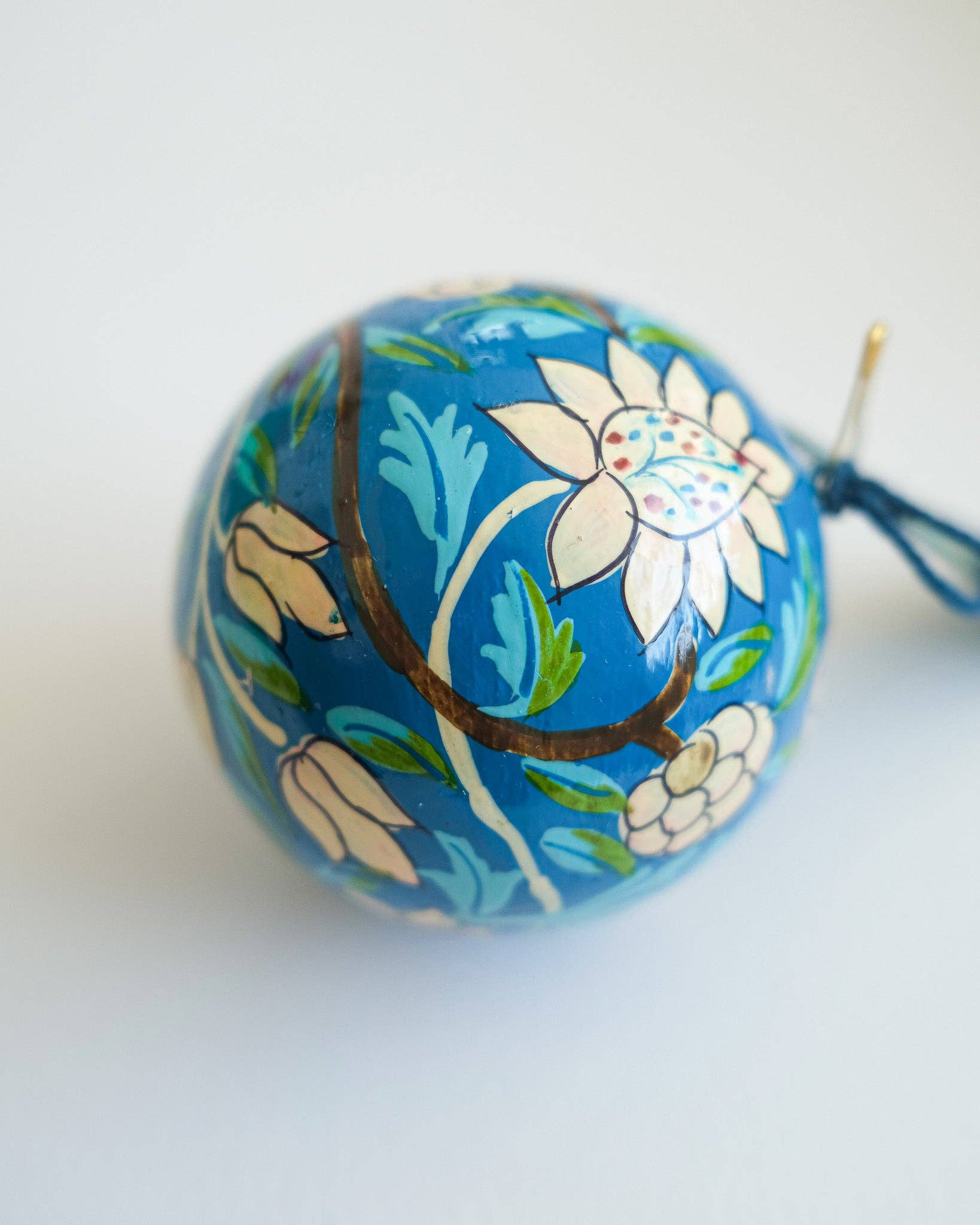 Cobalt Blue Flowers Bauble - Image 4