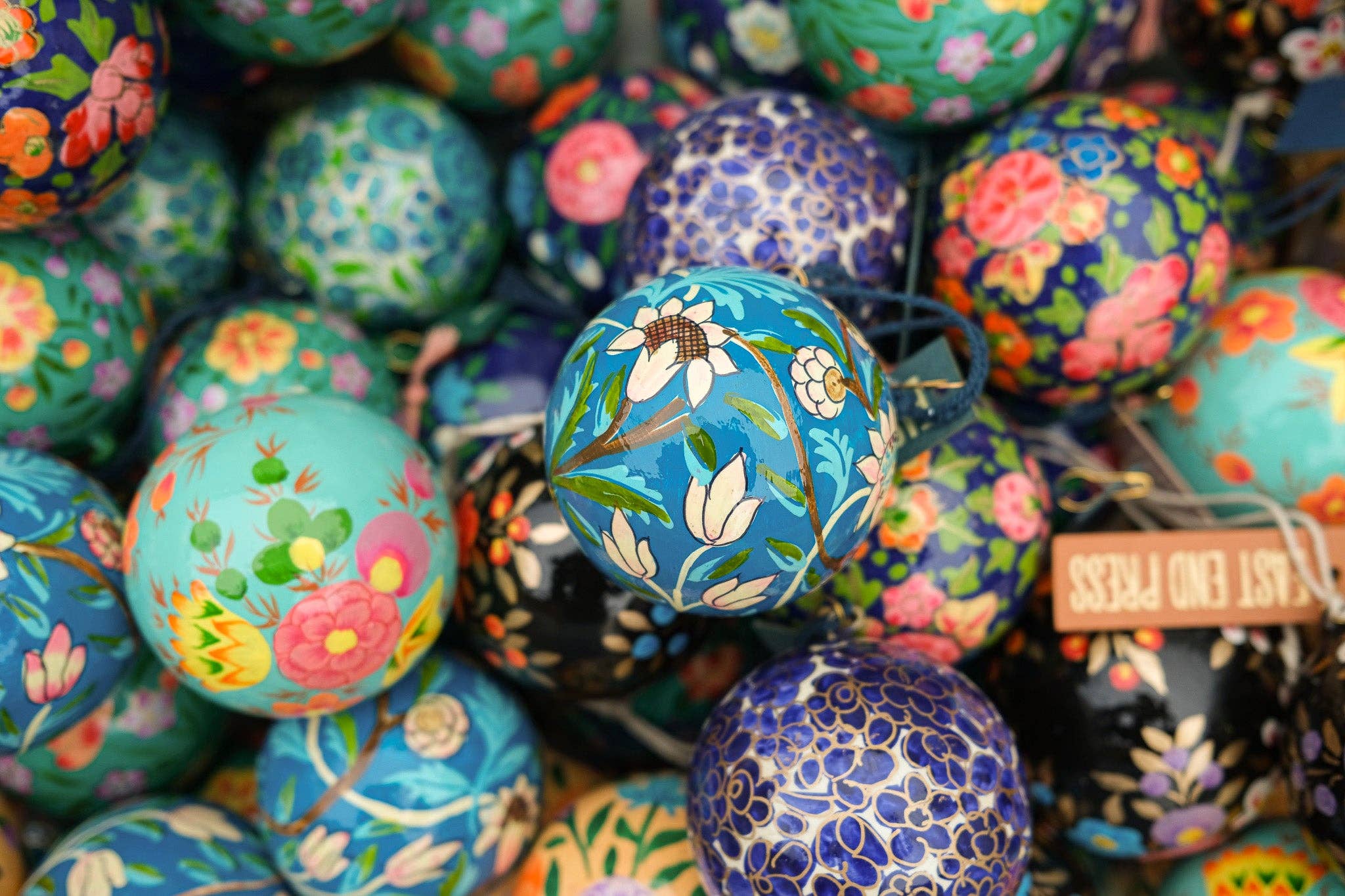 Cobalt Blue Flowers Bauble - Image 5