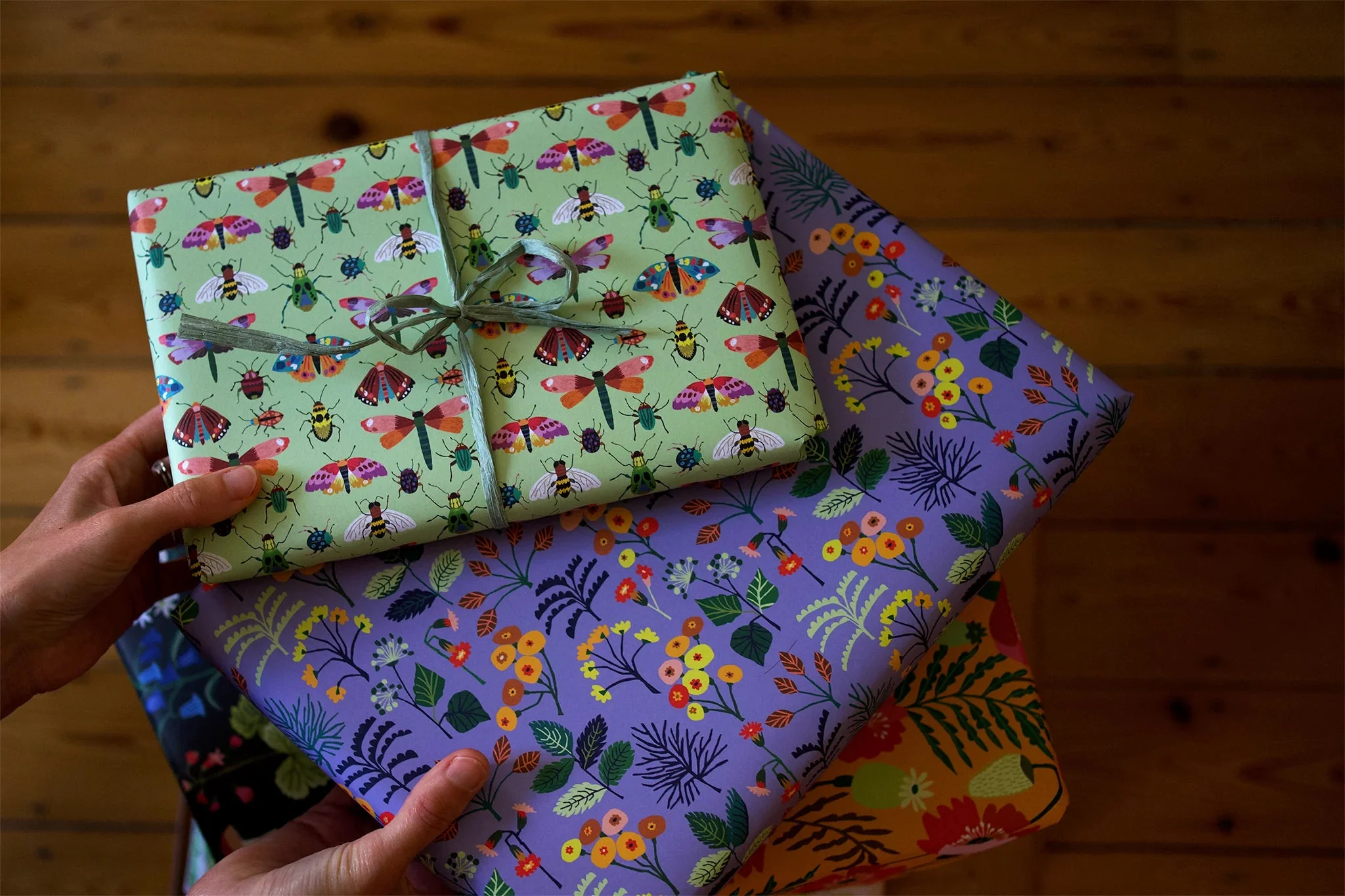 Cowslip Gift Wrap - Image 2