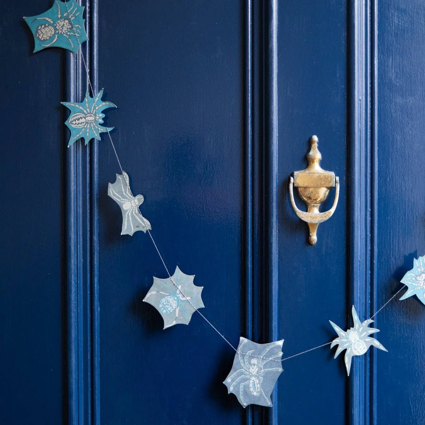 Creeping Spider Sewn Garland - Image 3