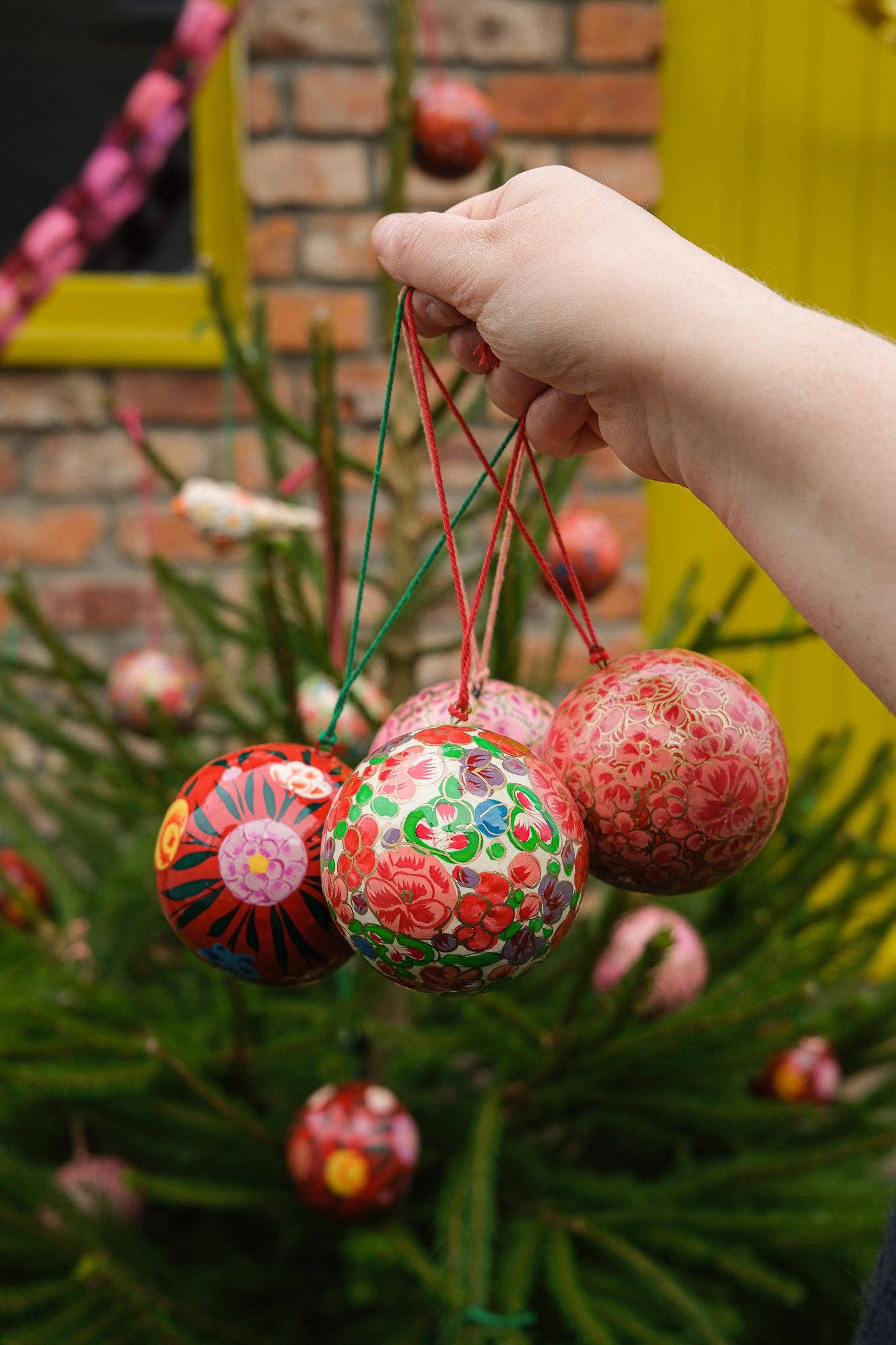 Crimson Flowers Bauble - Image 9