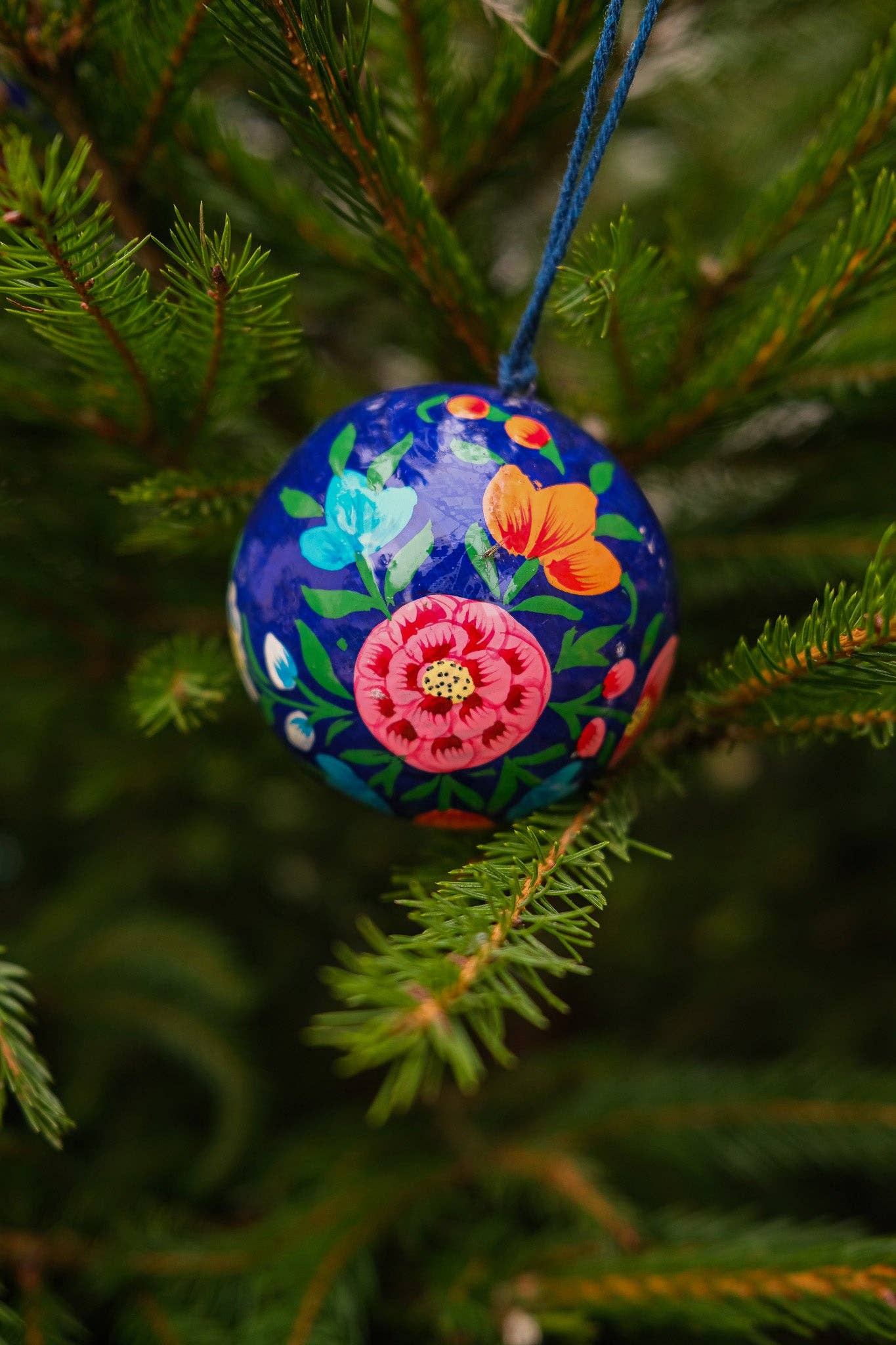 Deep Blue Florals Bauble - Image 6