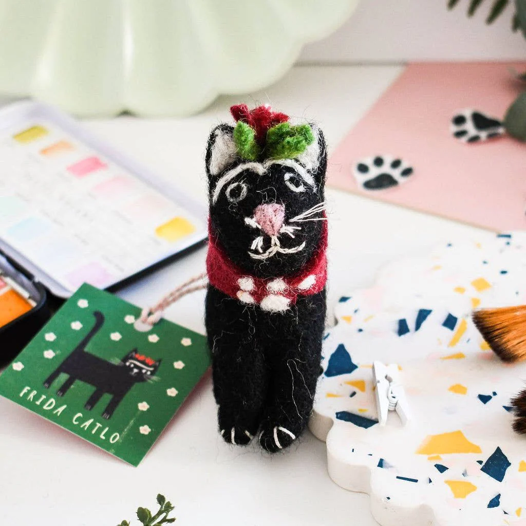 Niaski Frida Catlo Felt Decoration – Handmade Fair Trade