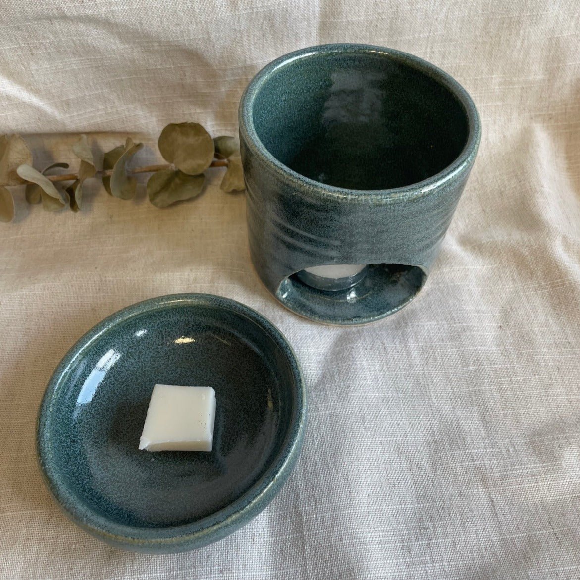 Green Ceramic Wax Melt or Essential Oil Burner - Image 3
