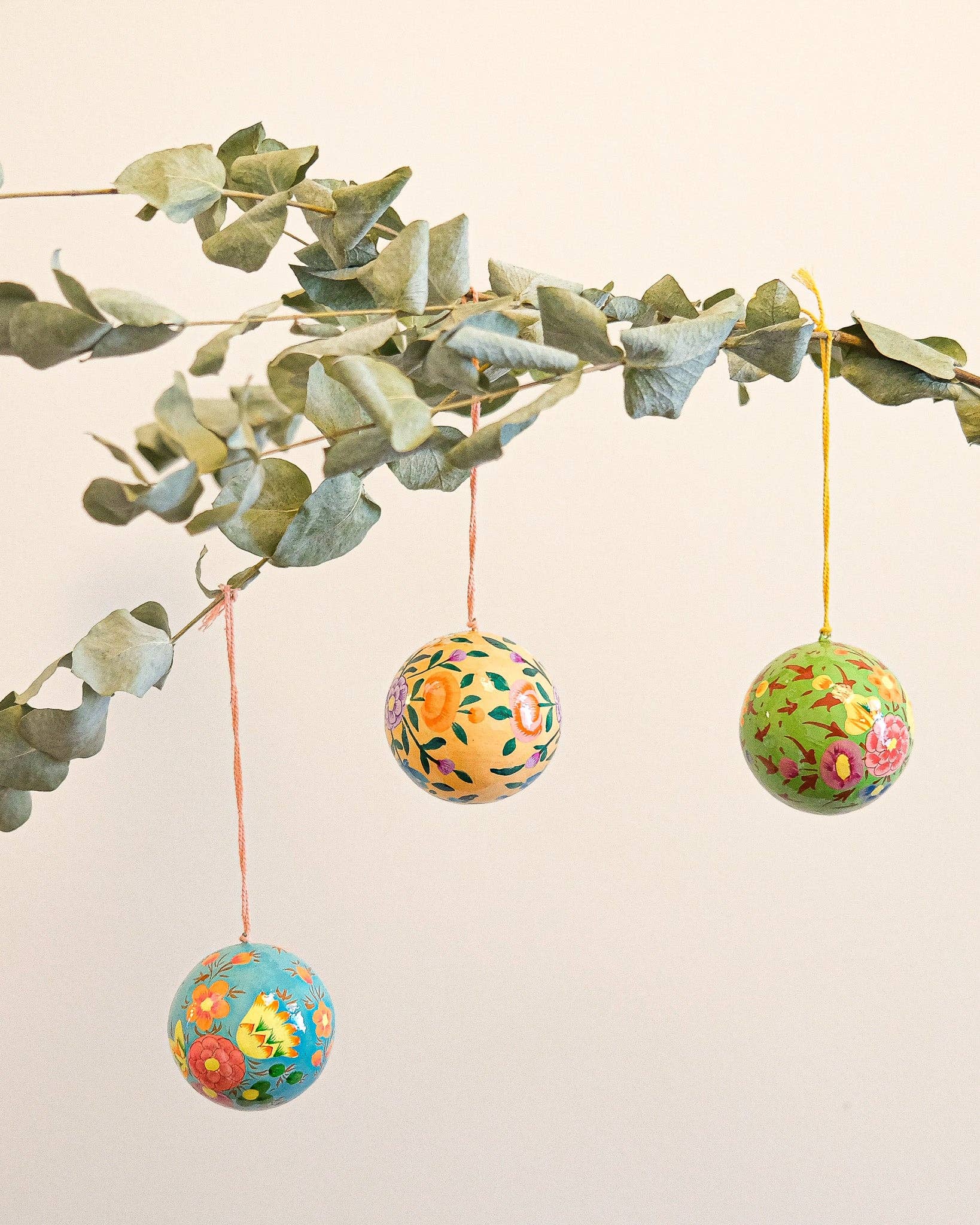 Green Petunia Bauble - Image 12