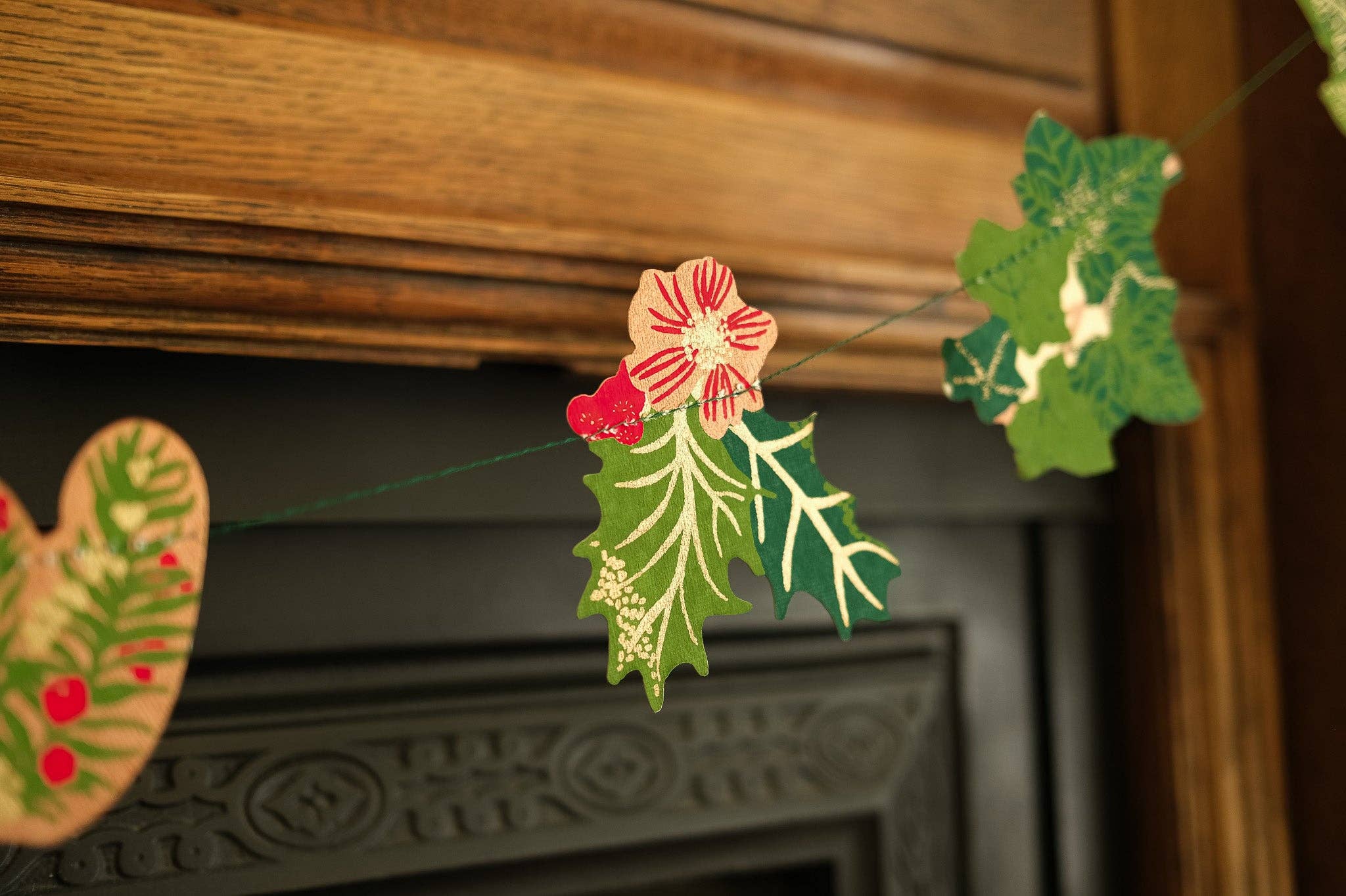 Holly and Ivy Sewn Garland - Image 4