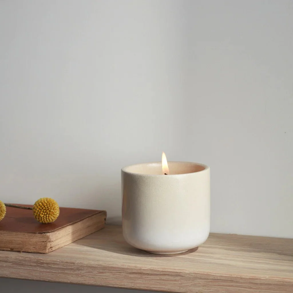 Orange Blossom Candle in Cream Garden Path Ceramic Pot - Image 2