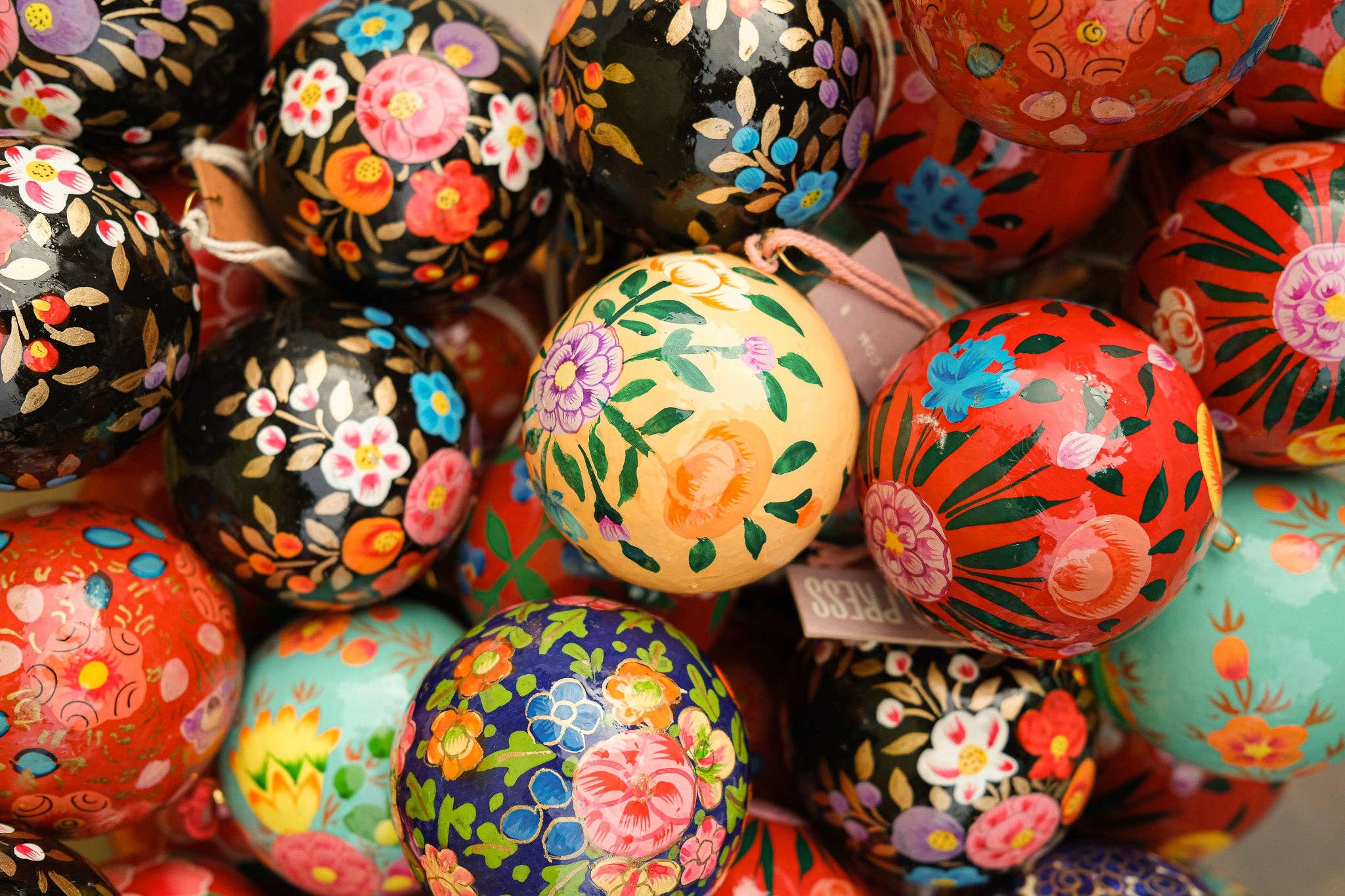 Peach Garden Bauble - Image 7