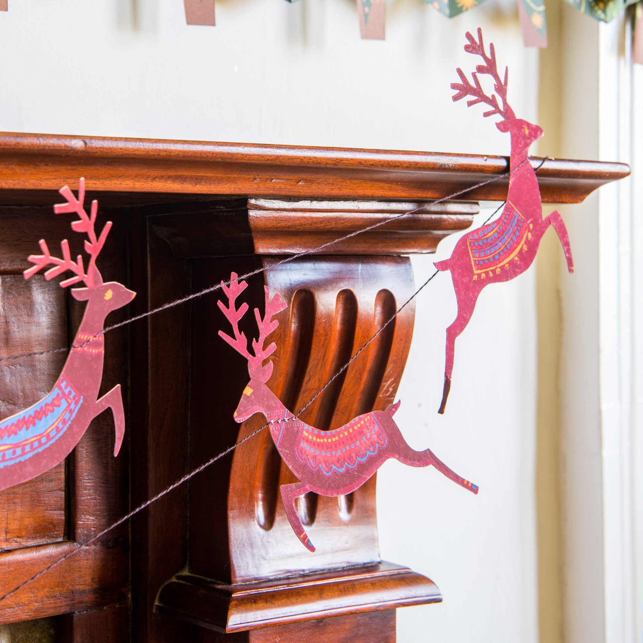 Reindeers Sewn Garland - Image 6