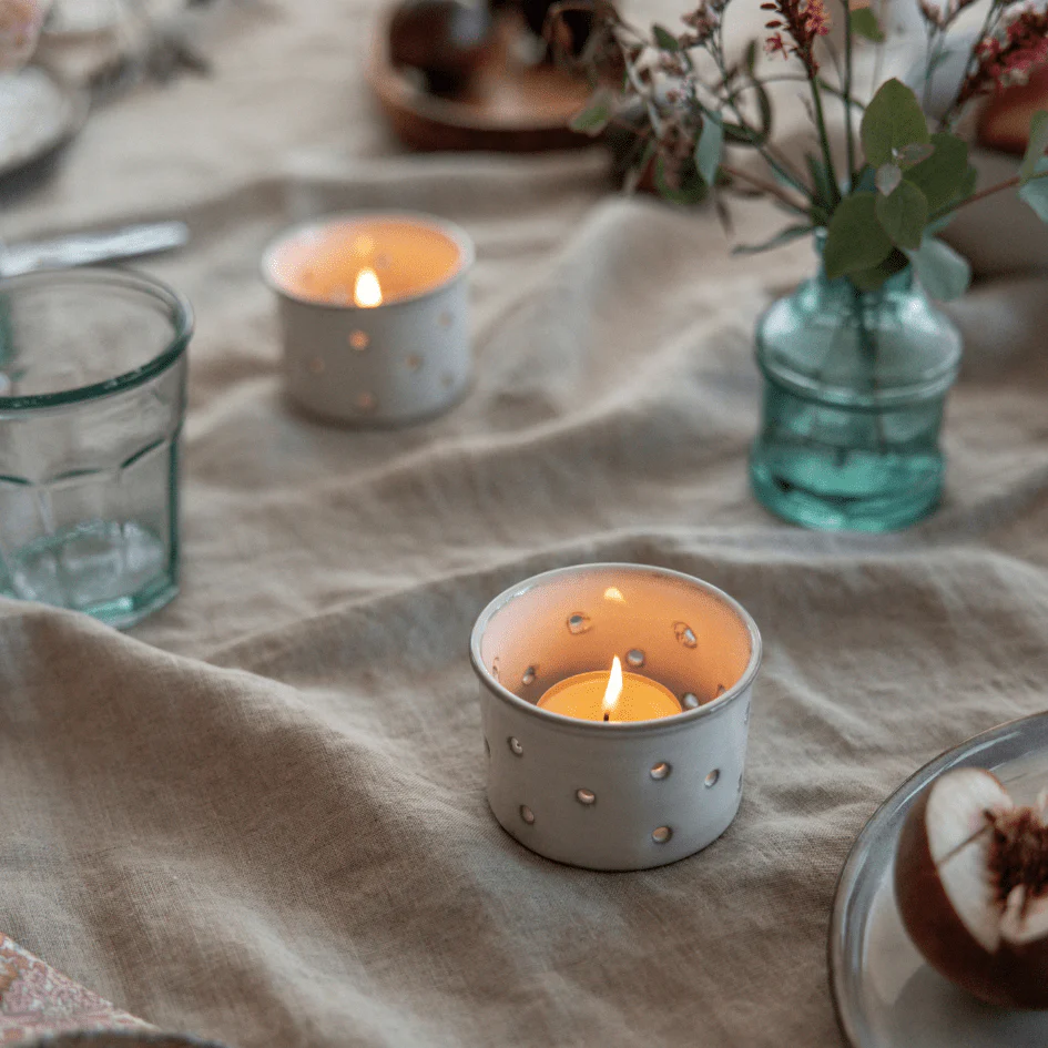 Wild Rhubarb Scented Tealights - Image 3
