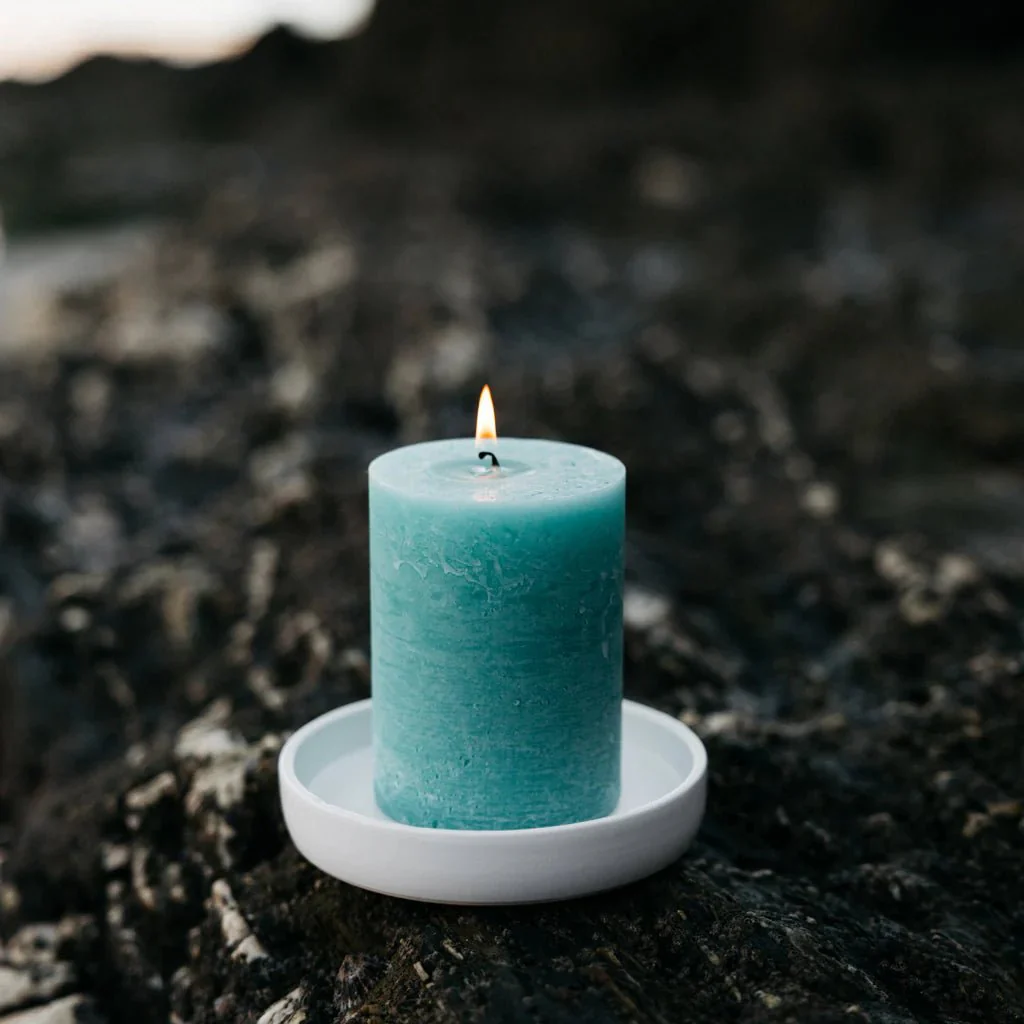 Sea Moss & Driftwood Fragranced Coloured Pillar - Image 5