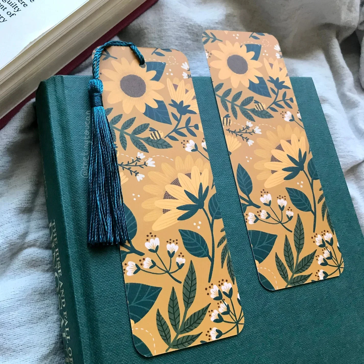 Sunflowers and Bees Bookmark with Tassel - Image 3