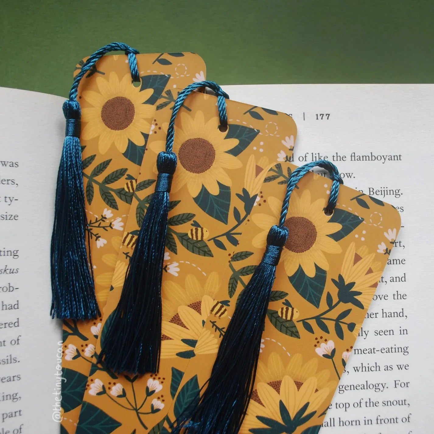 Sunflowers and Bees Bookmark with Tassel - Image 5