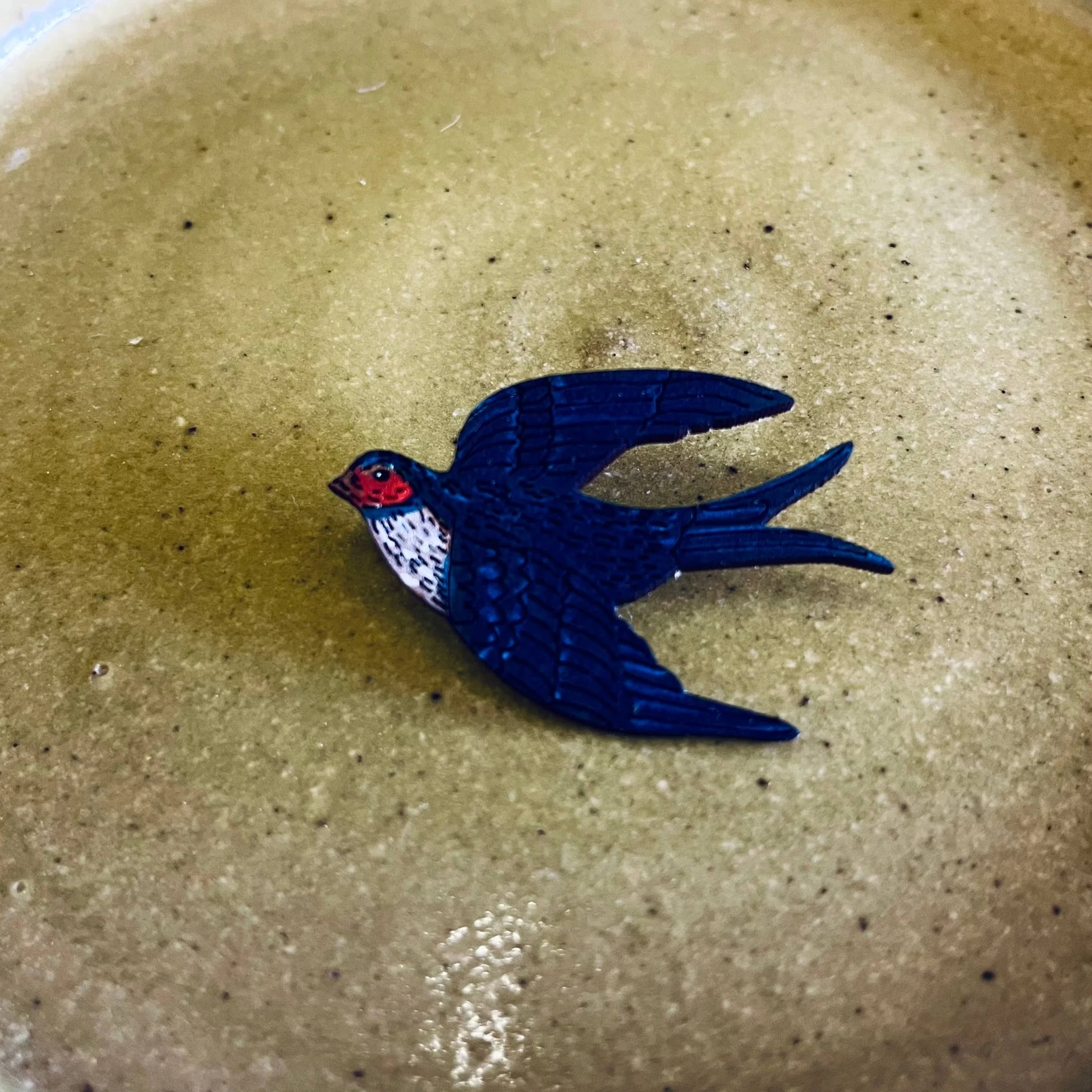 Swallow Mini pin Brooch  - Image 3