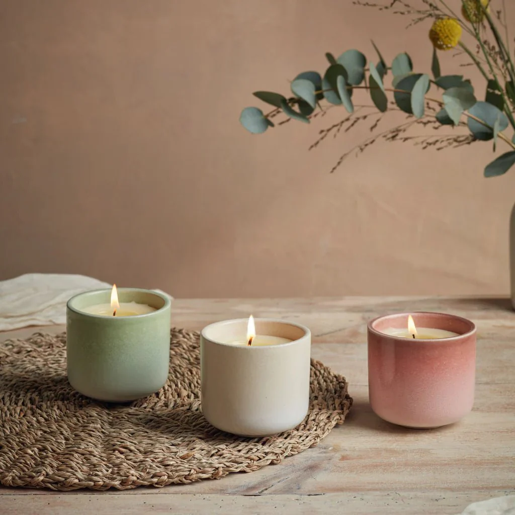Sweet Pea Candle in Pink Garden Path Ceramic Pot - Image 3