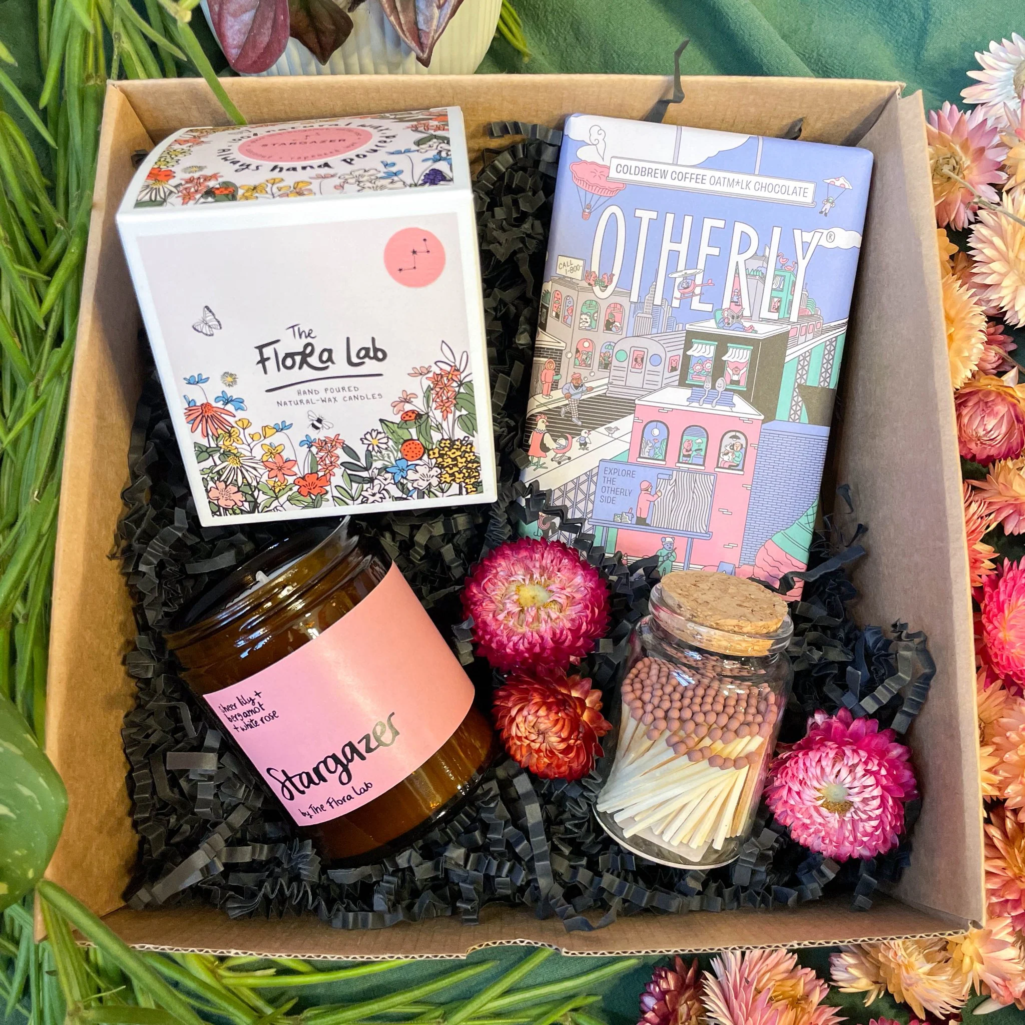 The Flora Lab Candle Gift Set - Handmade Poured Candle, Chocolate Bar + Safety Matches in Jar - Image 2