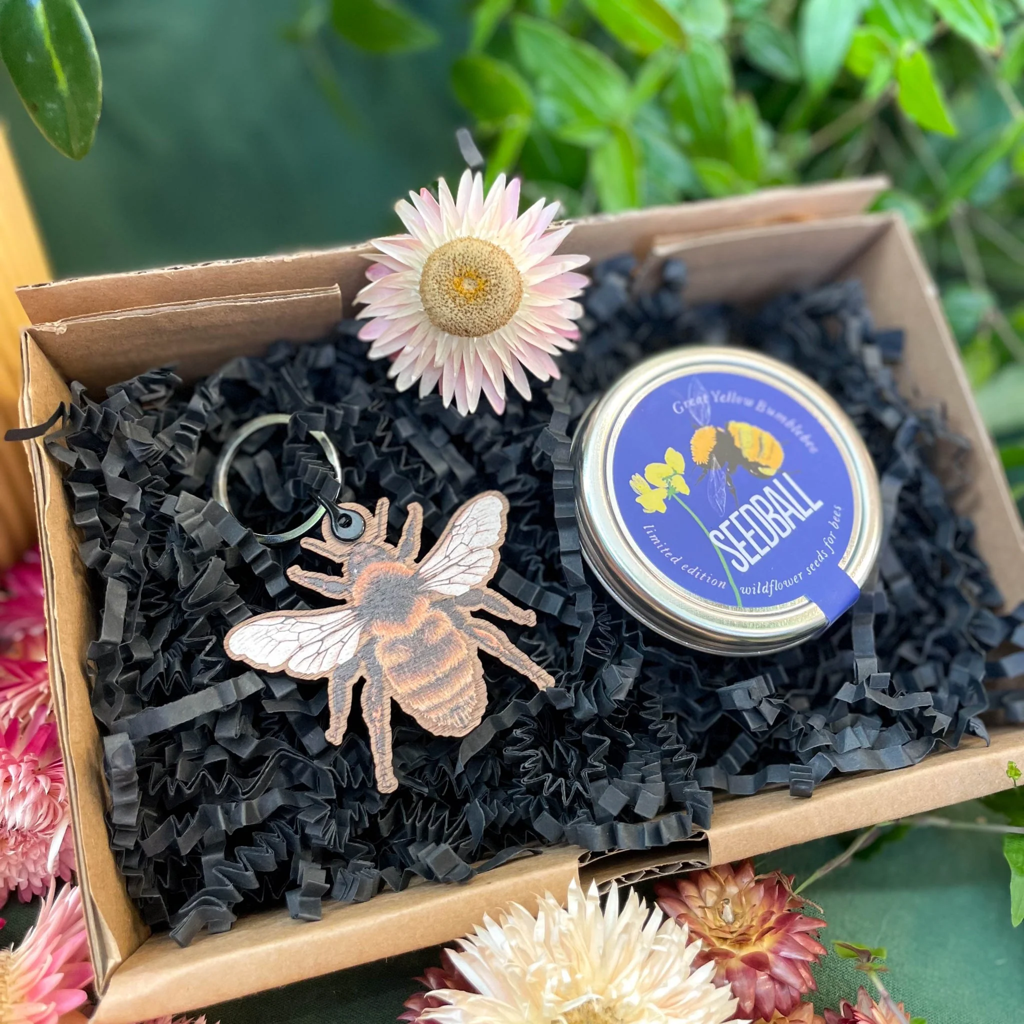 The Nature Lover Mini Gift Set - Wooden Keyring and Wildflower Seeds - Choose your own! - Image 3