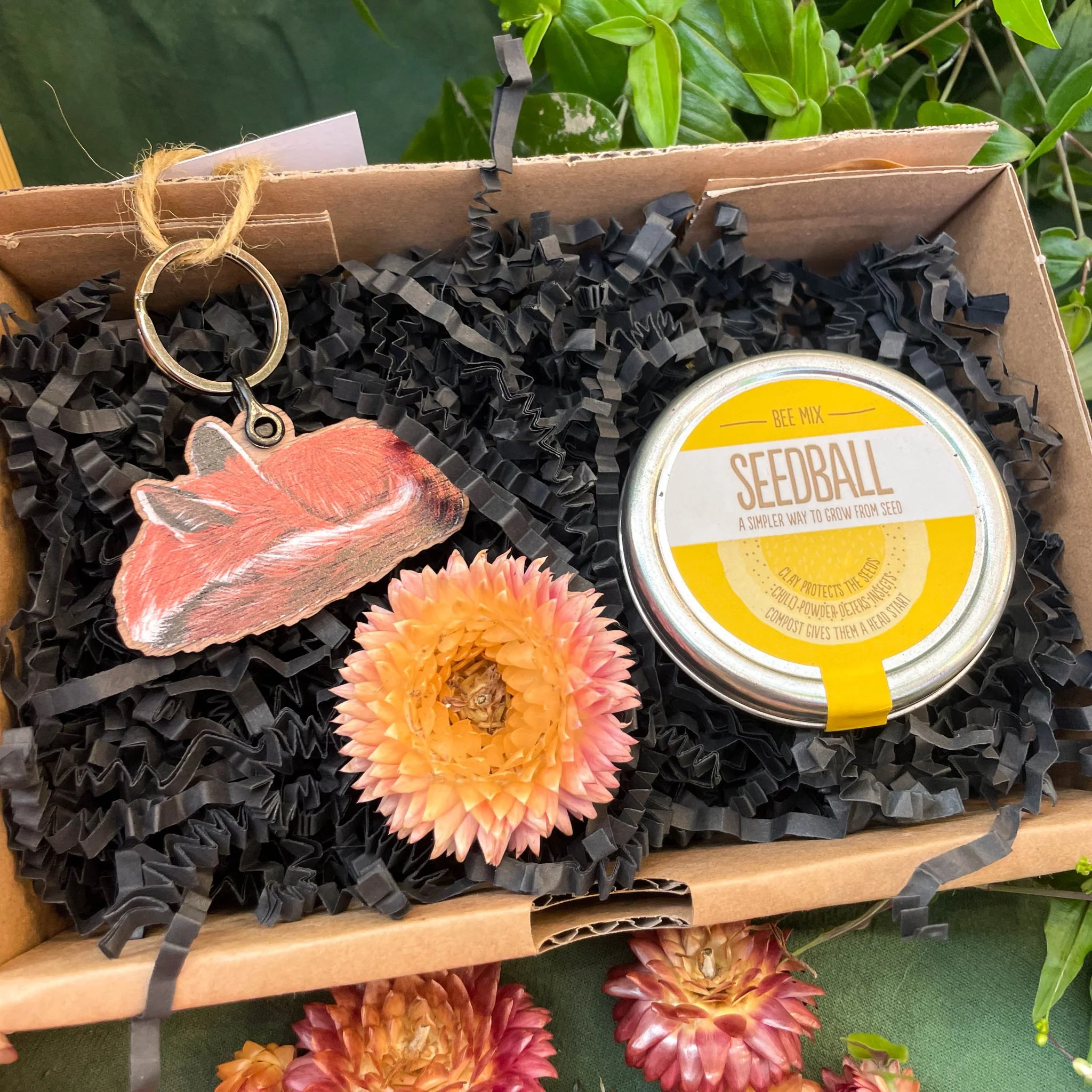 The Nature Lover Mini Gift Set - Wooden Keyring and Wildflower Seeds - Choose your own! - Image 9
