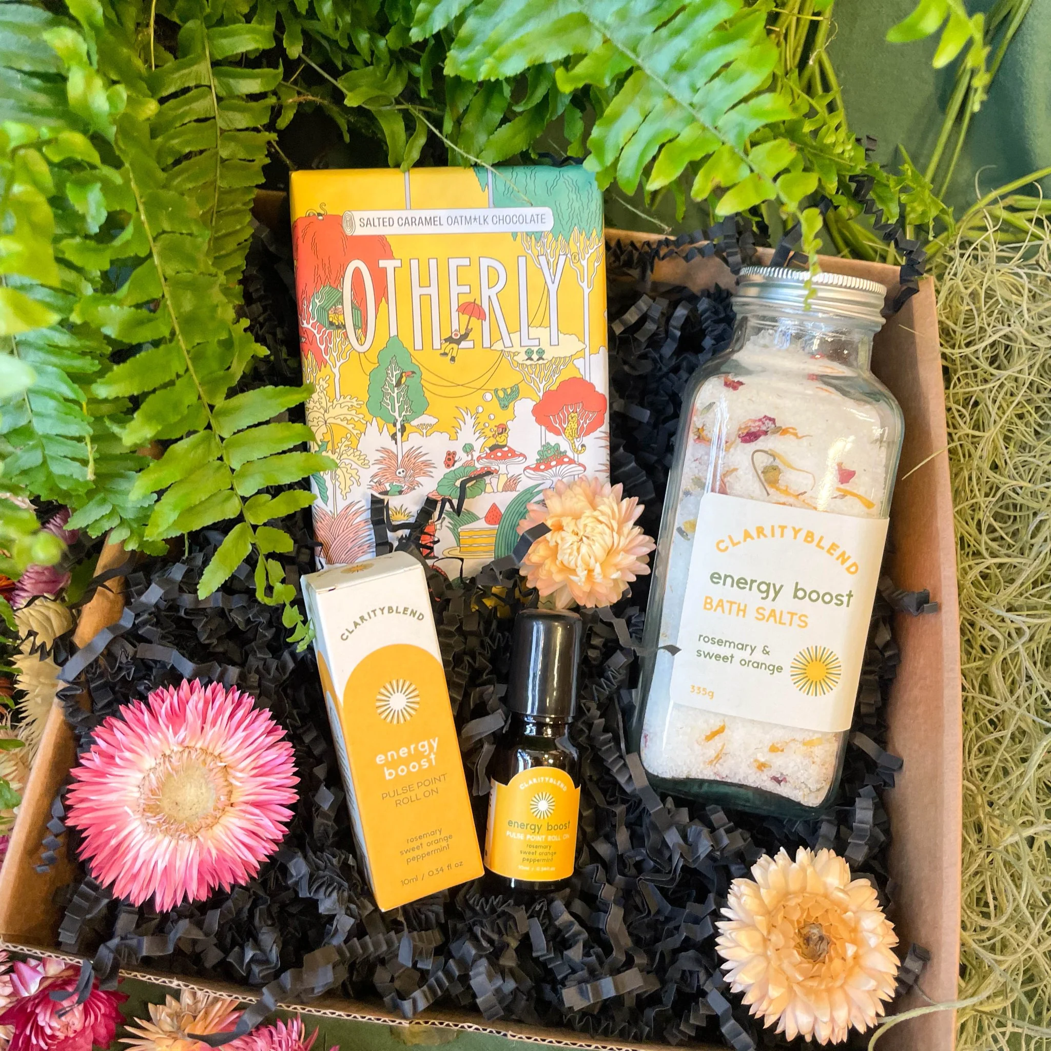 The Relaxing Gift Set - Bath Salts, Aromatherapy Roll On and Chocolate - Image 2